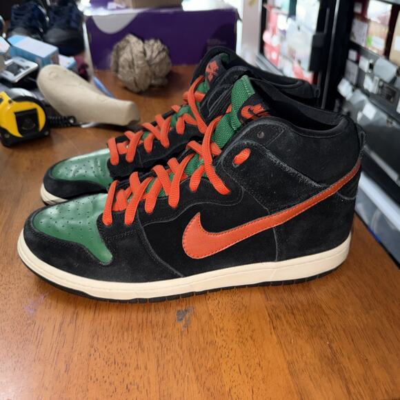 Size 10 - Nike Dunk Premium SB Jagermeister main image 6